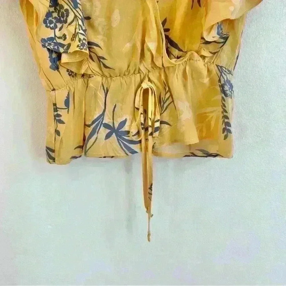 Hiatus Women’s Ruffle Layer Mustard Floral Crop Top Size Small - Picture 6 of 13
